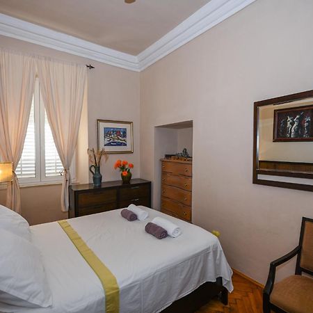 Large Three Bedroom, Center Of Old Town Dubrovnik Exterior photo